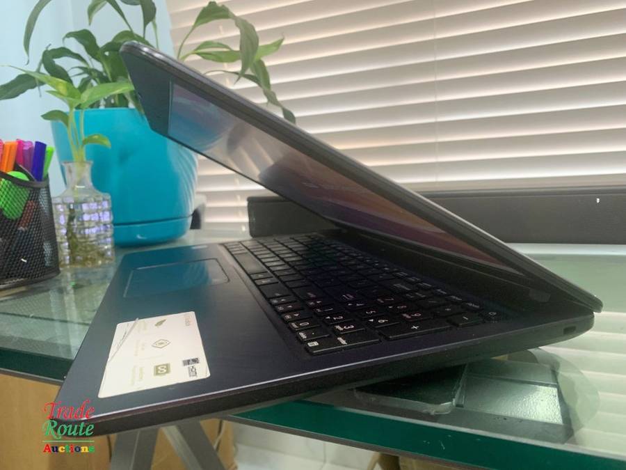 ASUS VIVOBOOK X540UA 15.6 INCH NOTEBOOK | CORE i3 6100U 6th Gen 2.3GHZ | 4GB RAM | 1TB HDD