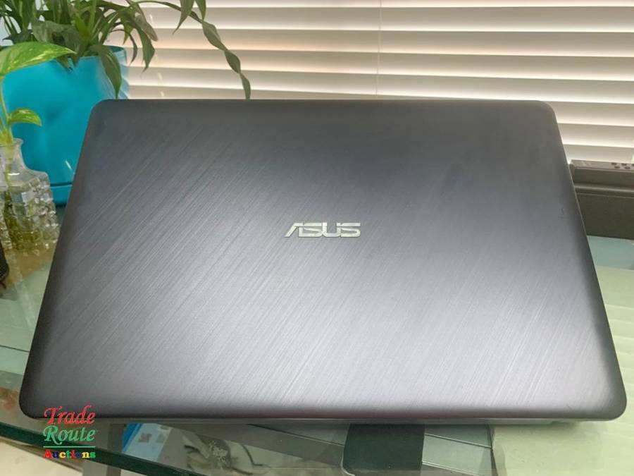 ASUS VIVOBOOK X540UA 15.6 INCH NOTEBOOK | CORE i3 6100U 6th Gen 2.3GHZ | 4GB RAM | 1TB HDD
