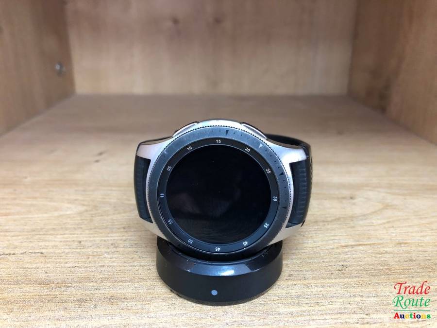 Samsung Galaxy 46mm Smart Watch Bluetooth SM-R800