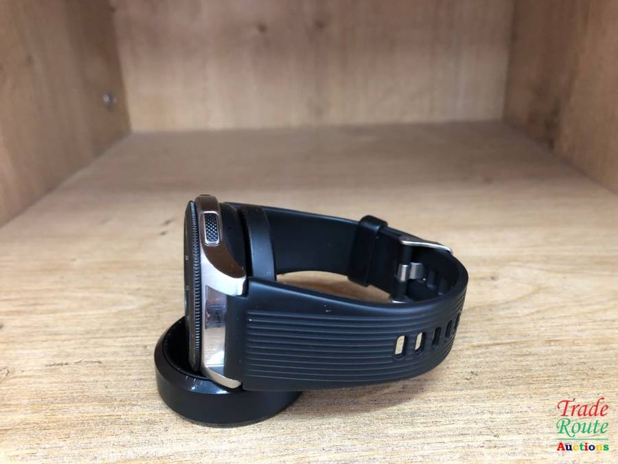 Samsung Galaxy 46mm Smart Watch Bluetooth SM-R800