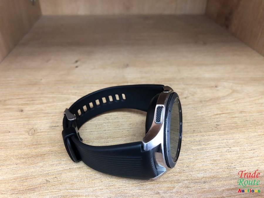 Samsung Galaxy 46mm Smart Watch Bluetooth SM-R800