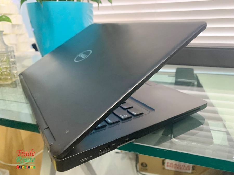 Dell Latitude 5490 Full HD 14` LAPTOP | Intel Core i5 8250U 8th Gen 1.8GHz | 8GB RAM 256GB SSD NVMe