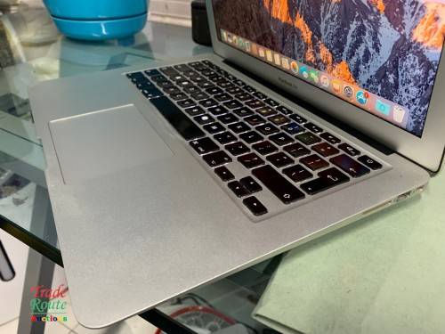 MacBook Air 13.3-inch | Core i5
