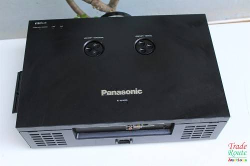 Panasonic PT-AE4000U HD LCD Home Cinema Projector [ only 53 Lamp Hours ]