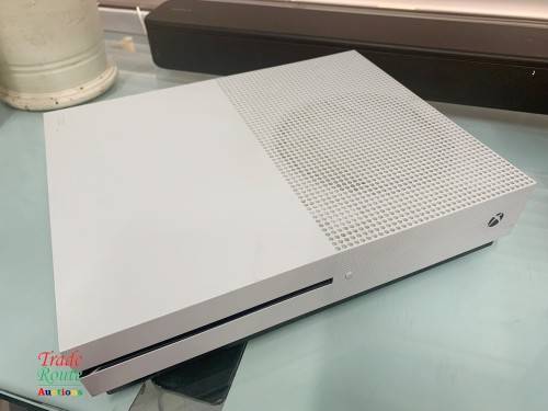 XBOX One S Console (WHITE) Model 1681 1TB [ NO CONTROLLER ]