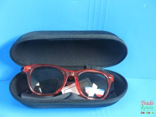 Le Specs  Polarized Sunglass - IN HARD CASE