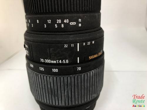 SIGMA DG 70-300mm Telephoto Zoom Lens [ SONY MOUNT A-MOUNT]