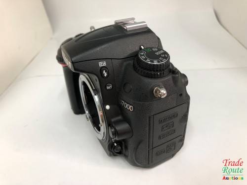 NIKON D7000 DSLR CAMERA Body (ONLY) 16.2 Megapixels - PLZ CHECK THE PICTURE FOR DAMAGE