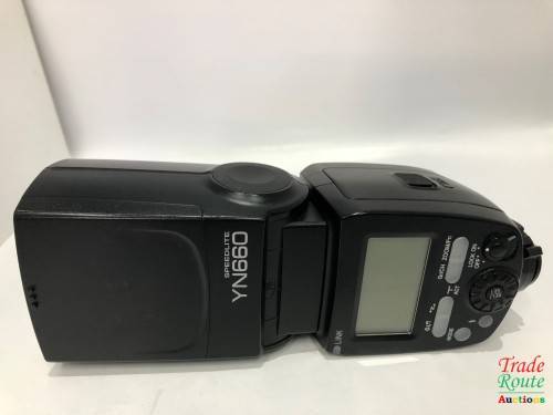 Yongnuo YN660 Flash Speedlite for DSLR Cameras