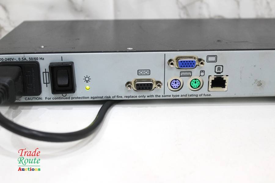 Hewlett Packard Series HP EO1013 8 Port KVM Server Console Switch
