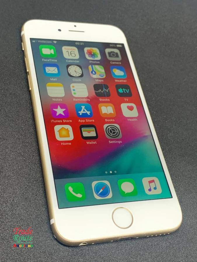 APPLE IPHONE 6  SmartPhone - Pre-Owned Unlocked Open to All networks