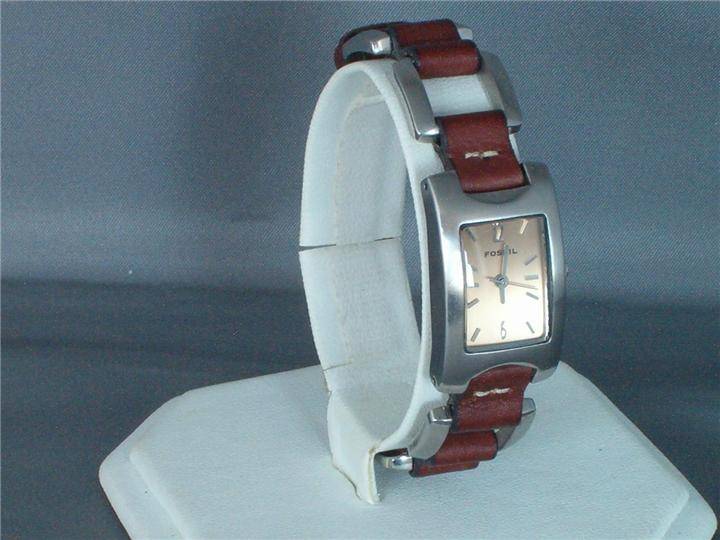 Fossil ES1117 Stainless Steel Ladies Analogue Champaign Dial Leather & Stainless Steel Strap Watch
