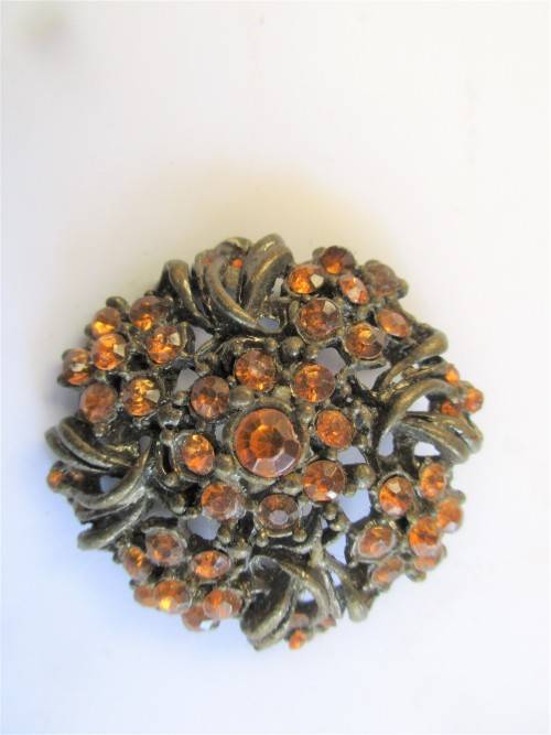 BEAUTIFUL TWO 1960'S BROOCHES ONE TIGERS EYE STONES  THE OTHER BROOCH  ORANGE PASTE