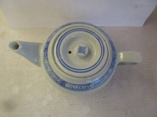 CHINESE ZHONGGUO JINGDEZHEN TEAPOT 1970'S