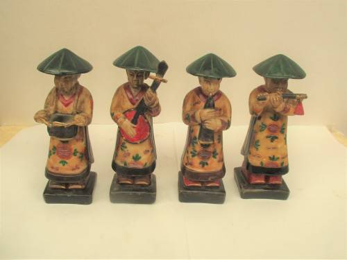 4 CHINESE  HANDPAINTED RESIN MUSICIANS PLAYING FLUTES, GUITARS