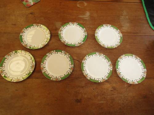 BEAUTIFUL SEVEN ALFRED MEAKIN SIDE PLATES