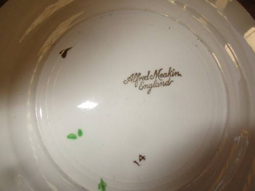 BEAUTIFUL SEVEN ALFRED MEAKIN SIDE PLATES