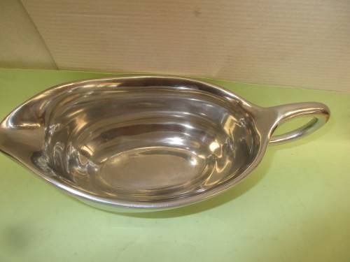BEAUTIFUL BIG  CAROL  BOYES CAST ALUMINIUM  GRAVY BOAT