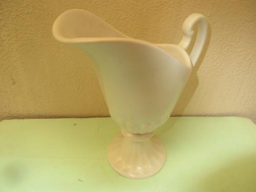 BEAUTIFUL BESWICK HELMET SHAPE JUG MATT WHITE