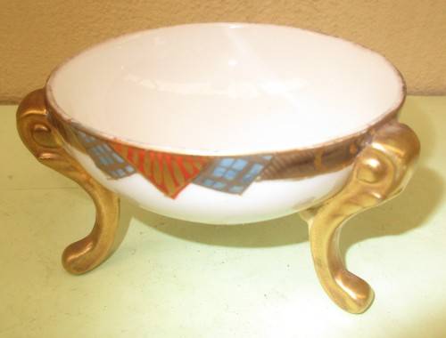 BEAUTIFUL NORITAKE PORCELAIN BOWL STANDING ON THREE FEET