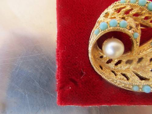 1960`S TURQUOISE PASTE AND GILT BROOCH  FERN PATTERN