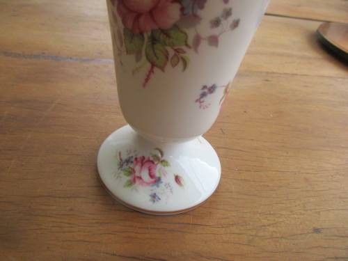 BEAUTIFUL COALPORT TRUMPET VASE SHREWSBURY PATTERN  BONE CHINA c 1960