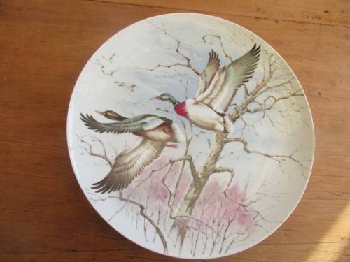BEAUTIFUL IMARI JAPAN DISPLAY PLATE WITH JAPANESE CRANES