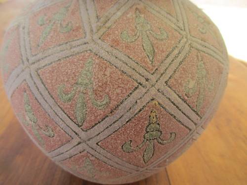 BEAUTIFUL CHINESE POTTERY BALUSTER VASE FLEUR DE LIS DESIGN