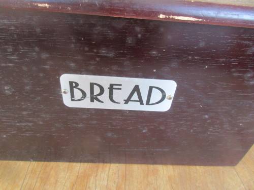 BROWN WOODEN BREAD BIN