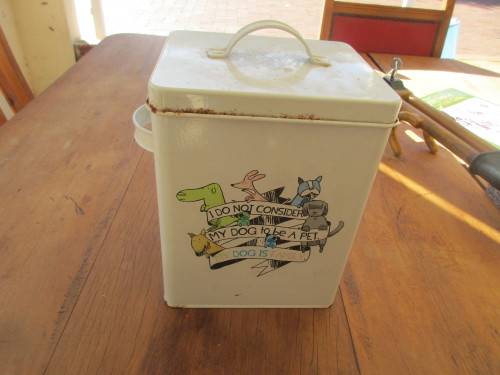 ENAMEL TIN FOR DOG FOOD