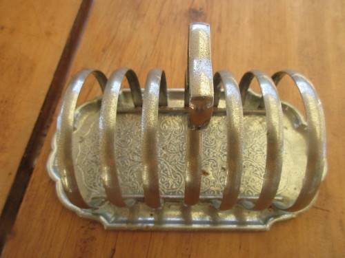 OLD SILVER PLATED  SIX SLICE TOASTRACK