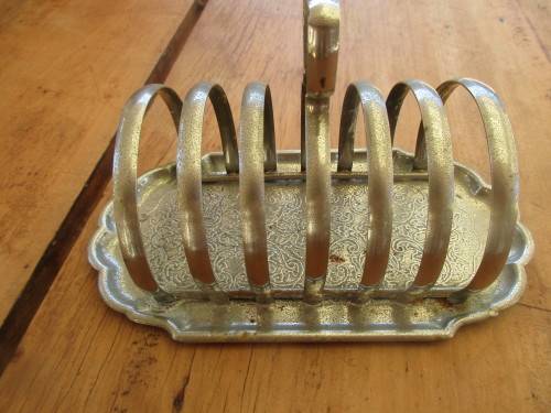 OLD SILVER PLATED  SIX SLICE TOASTRACK