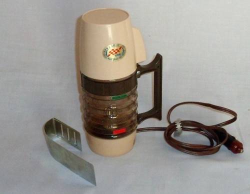 Vintage 1950s AUTO MOBILE COFFEE / TEA MAKER & CUP Plugs Into Car