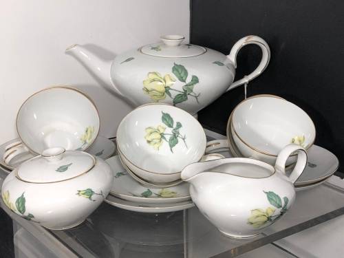 KPM KRISTER GERMANY 15 PIECE TEA SET