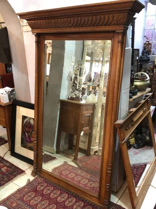 VERY LARGE OAK HALL MIRROR CIRCA 1900