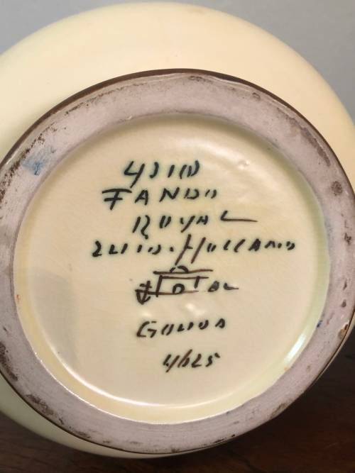 LARGE ROYALZUID GOUDA JUG WITH HANDLE