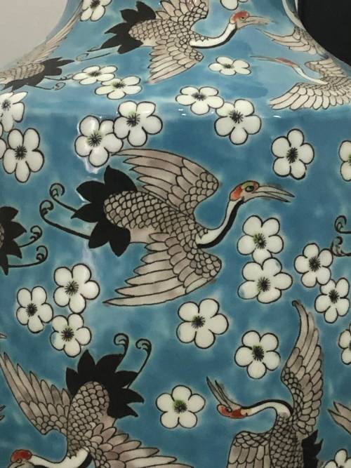 LARGE CHINESE VASE MARKED KANGXI