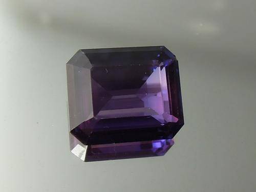 Violet Sapphire, 1.74ct. (VS)