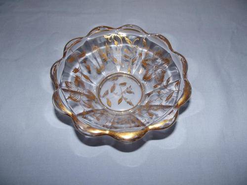 *** A Little Gold Leaf trinket Bowl ***