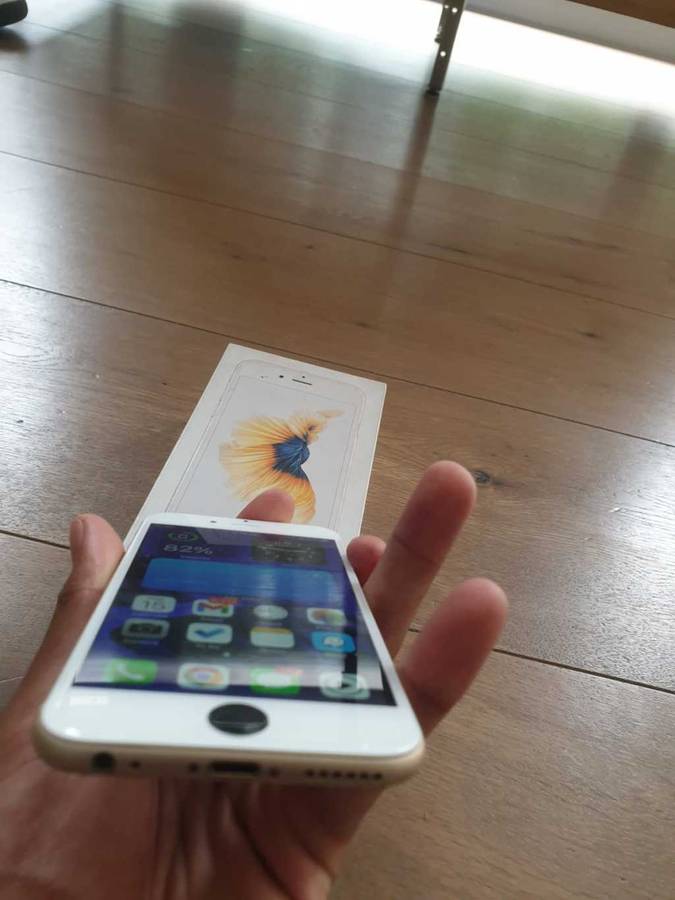 iPhone 6s 128gb (With Box) **READ DESCRIPTION**