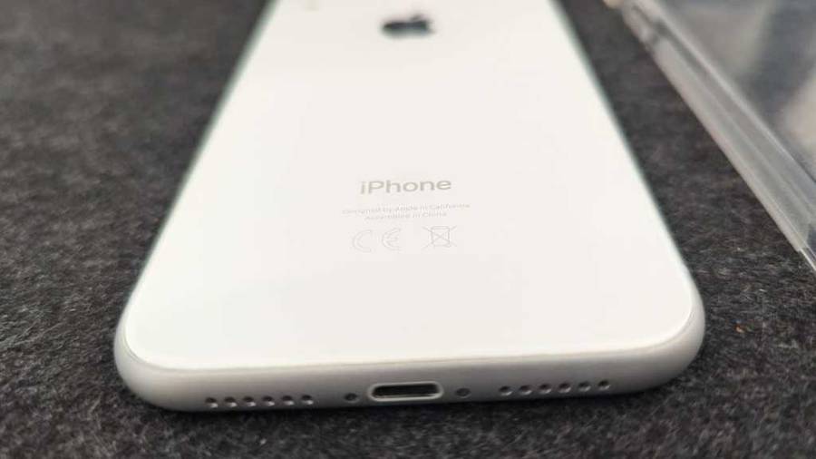 Apple iPhone XR MINT CONDITION!!!