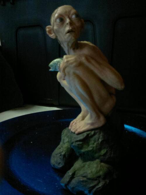 loose lord of the ringsstatuette golum  free posatge in RSA