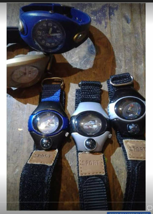 WATCHES ALL NEW BUT NO BATTERIES SO CANT TEST.1 BID FOR ALL