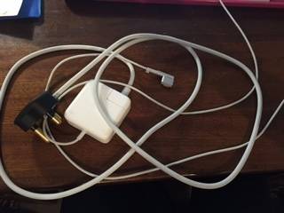 MACBOOK AIR 11" FOR SALE.