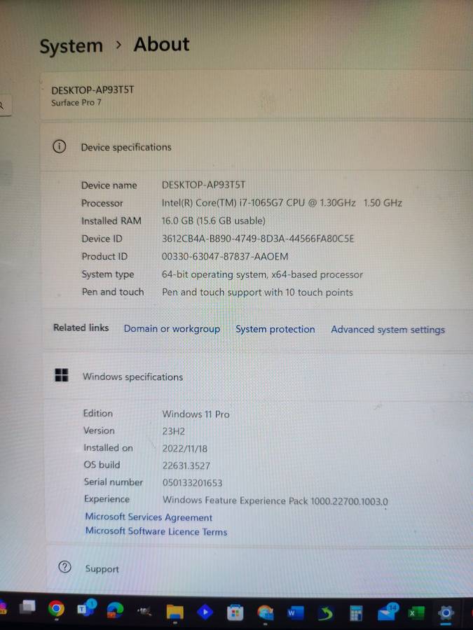 Microsoft Surface Pro 7 / i7 10th Gen / 16GB Ram / 1TB SSD ***Excellent Condition***