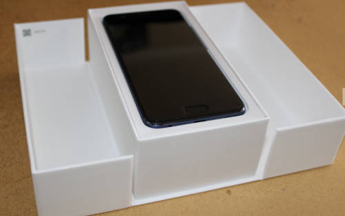 Huawei P10 64GB + FREE GIFT - Free Courier Delivery!