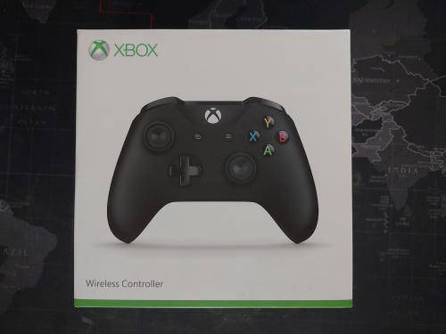 Xbox One Controller + FREE New Kontrol Freek Thumbsticks worth R299.00 - Good as New Condition