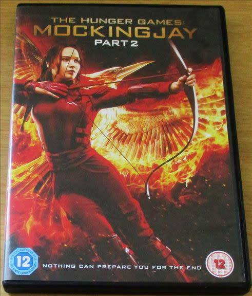 CULT FILM: THE HUNGER GAMES Mockingjay Part 2 [DVD Box 12]