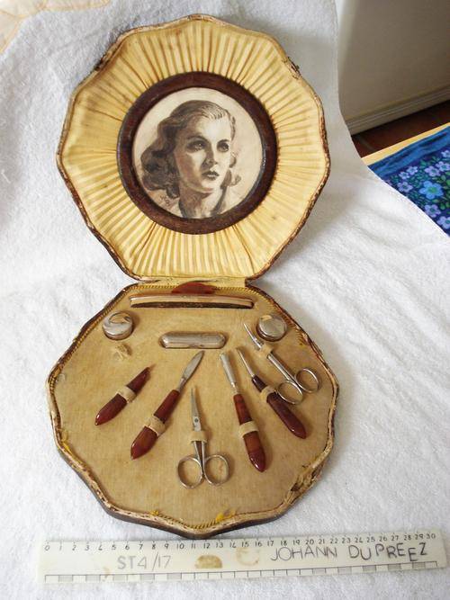 VERY OLD  manicure set