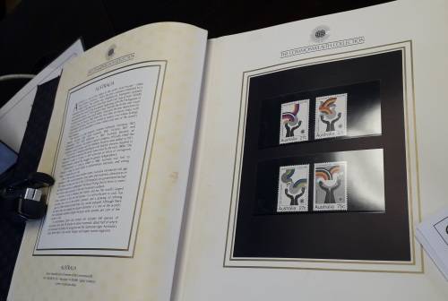 Complete - THE COMMONWEALTH COLLECTION - album for sale - plus 2010 Stanley Gibbons Catalog